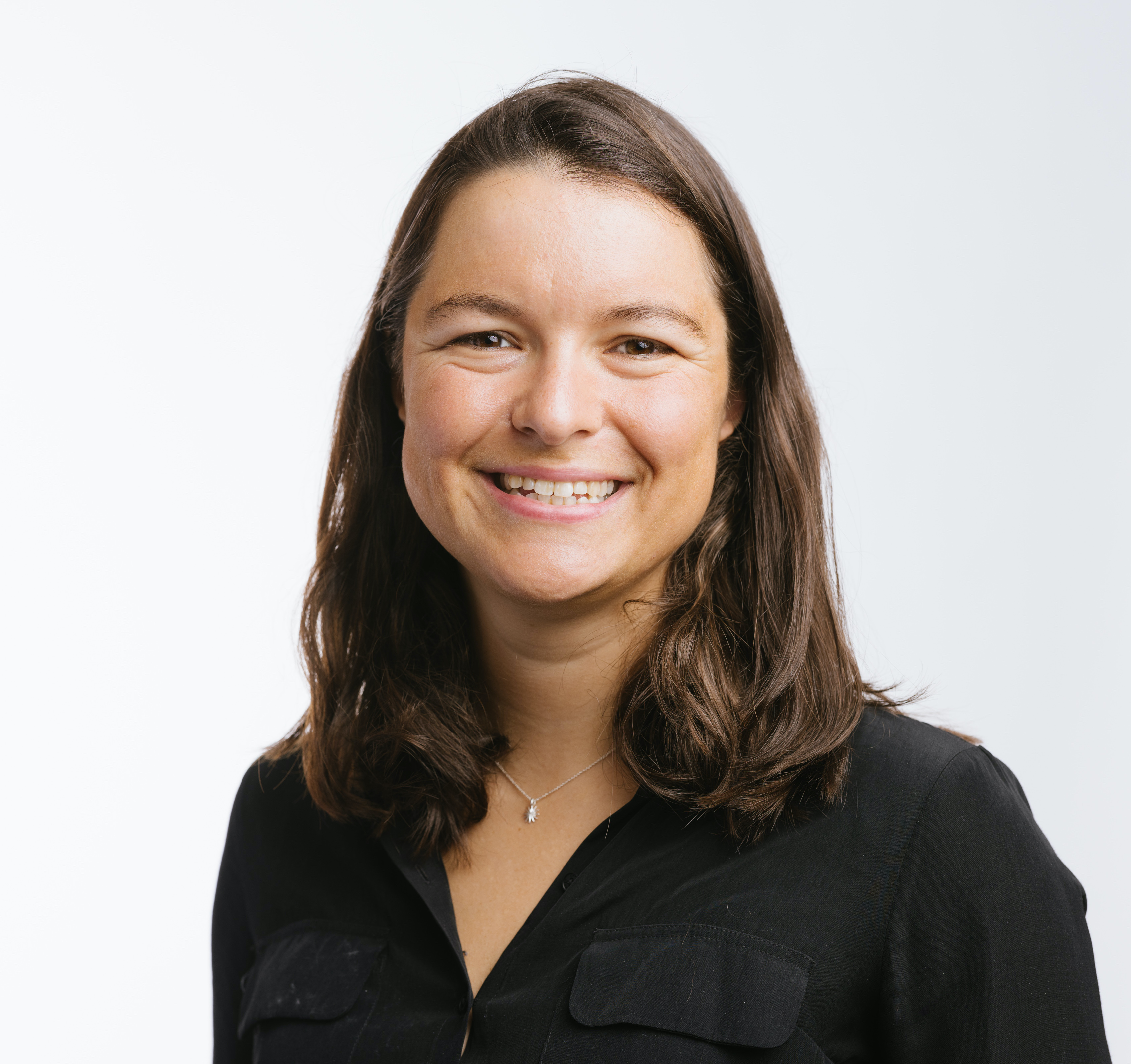 Invited Speaker: Chelsea Finn